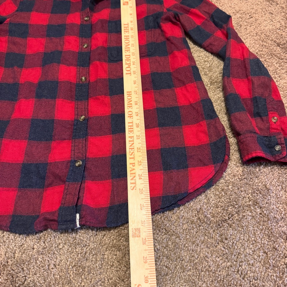 American Eagle Flannel Shirt Womens Medium Red Plaid Boyfriend Fit Long Sleeve - Picture 7 of 9